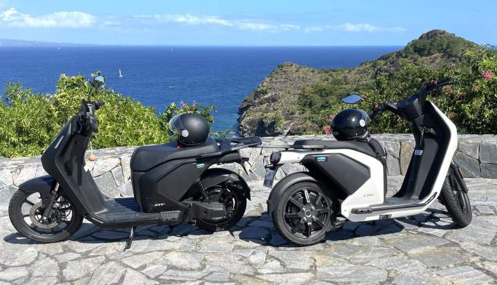 Scooter électrique à louer Les Saintes